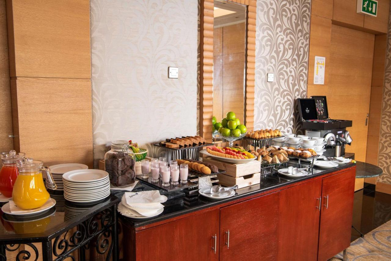 Radisson Blu Hotel, Hotel Riyad