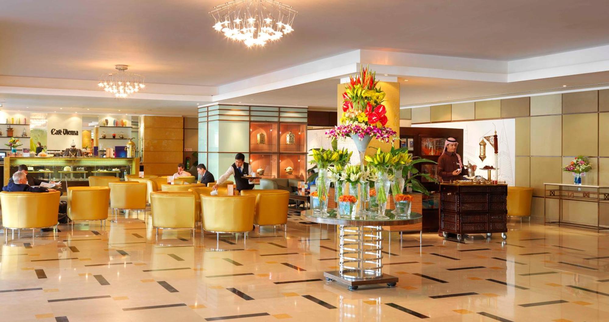 Radisson Blu Hotel, 5* Riyad