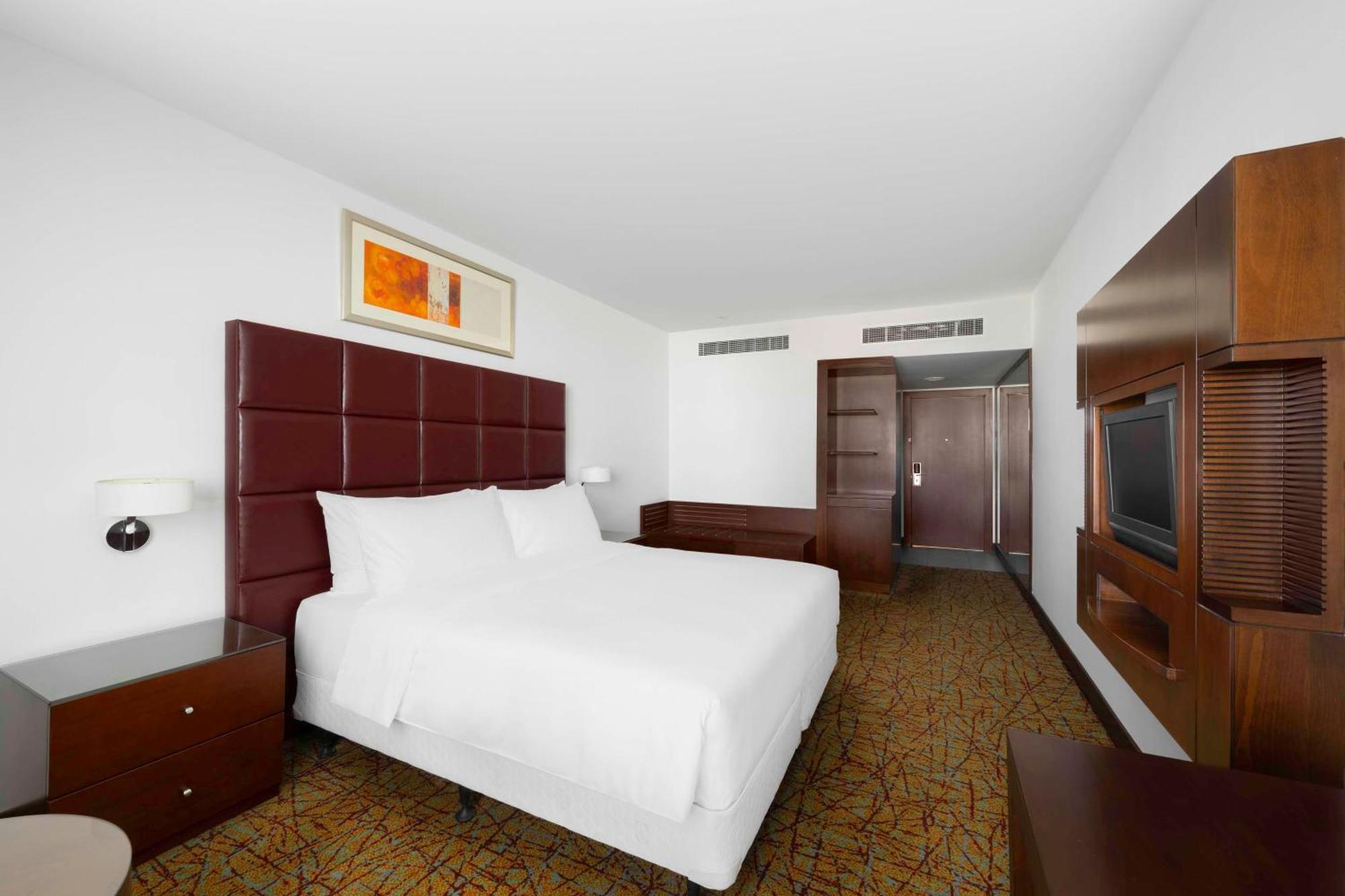 Hotel Radisson Blu Hotel, 5*