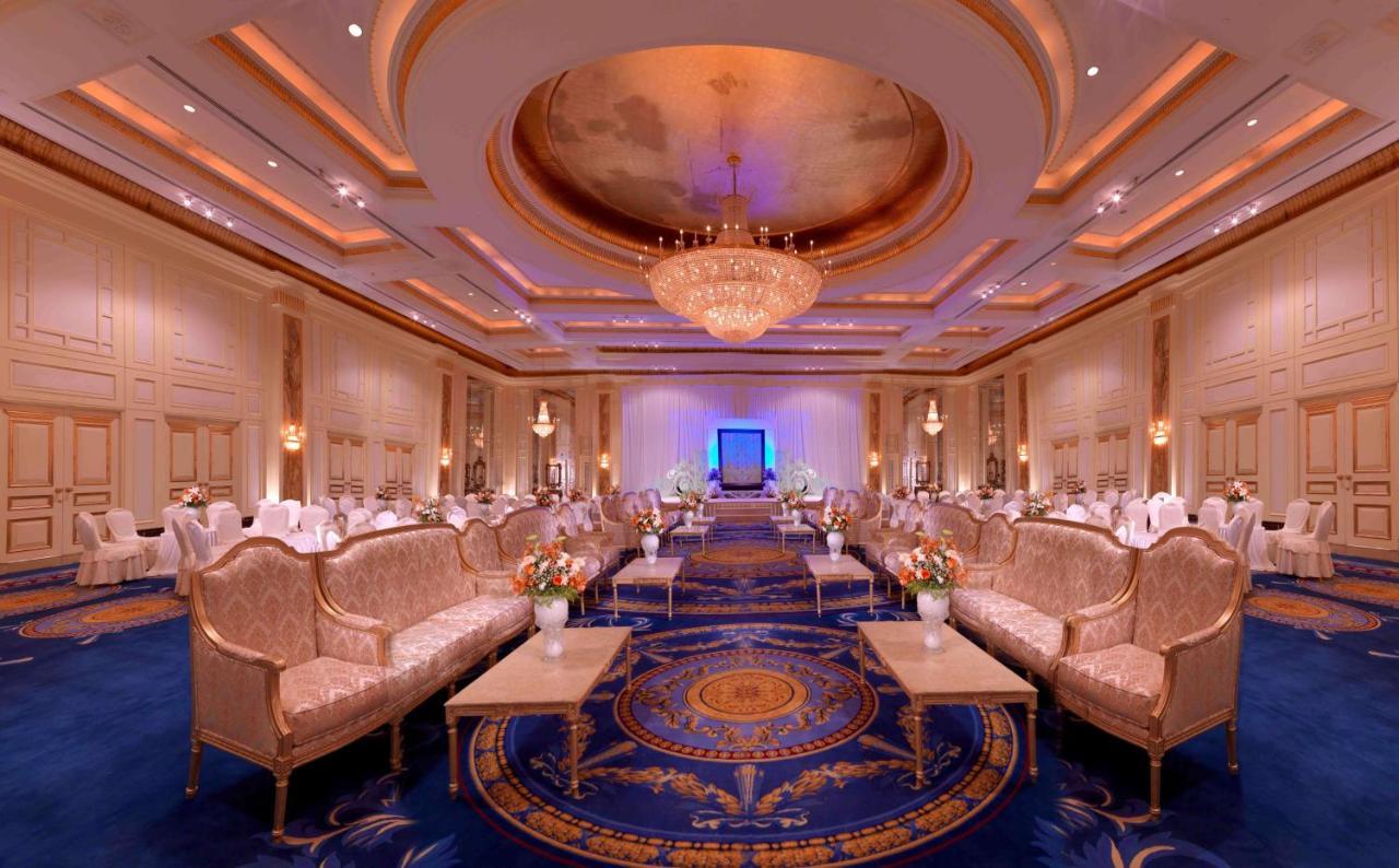 Radisson Blu Hotel, 5* Riyad